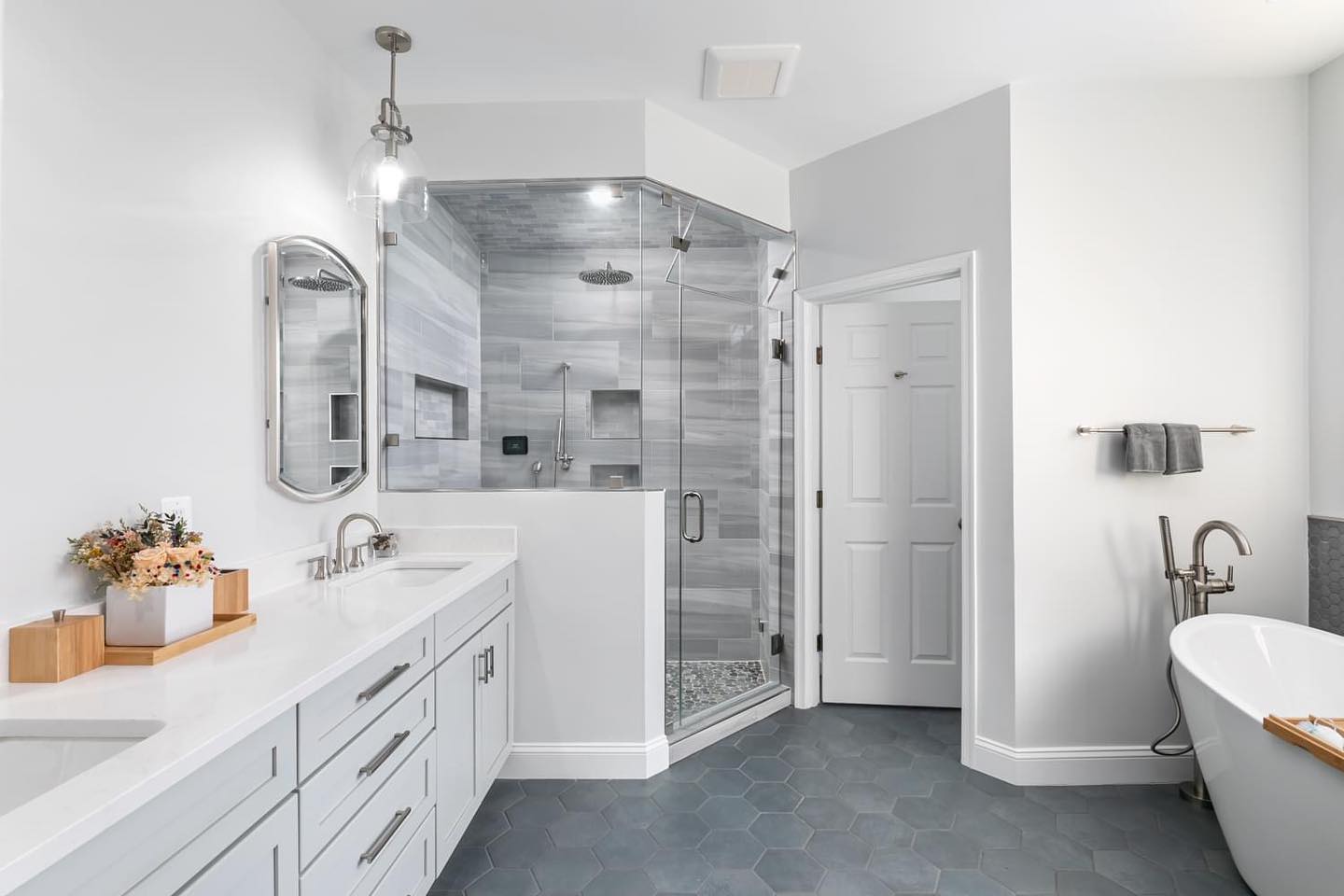 Enclosures Unlimited, Inc. National Glass Association