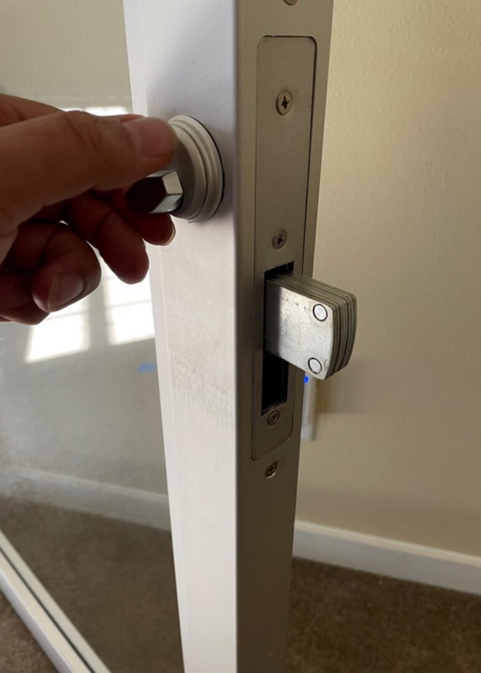 installation of door lock