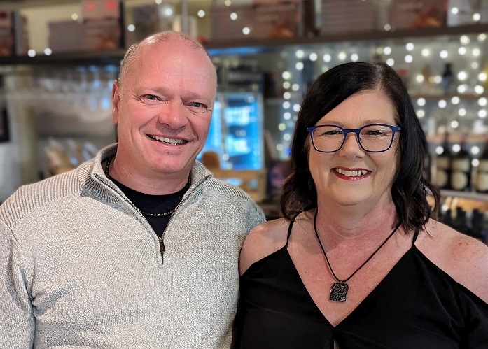 Jason (Journeyman) & wife Kim