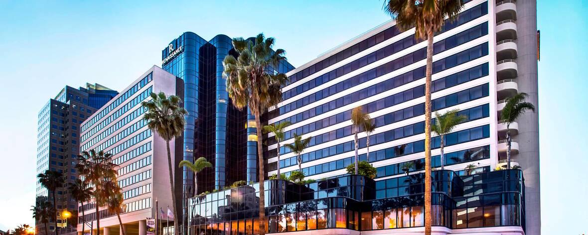 exterior of the renaissance long beach hotel