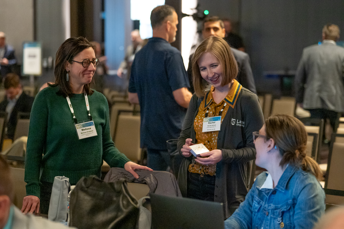 conference attendees chat between sessions