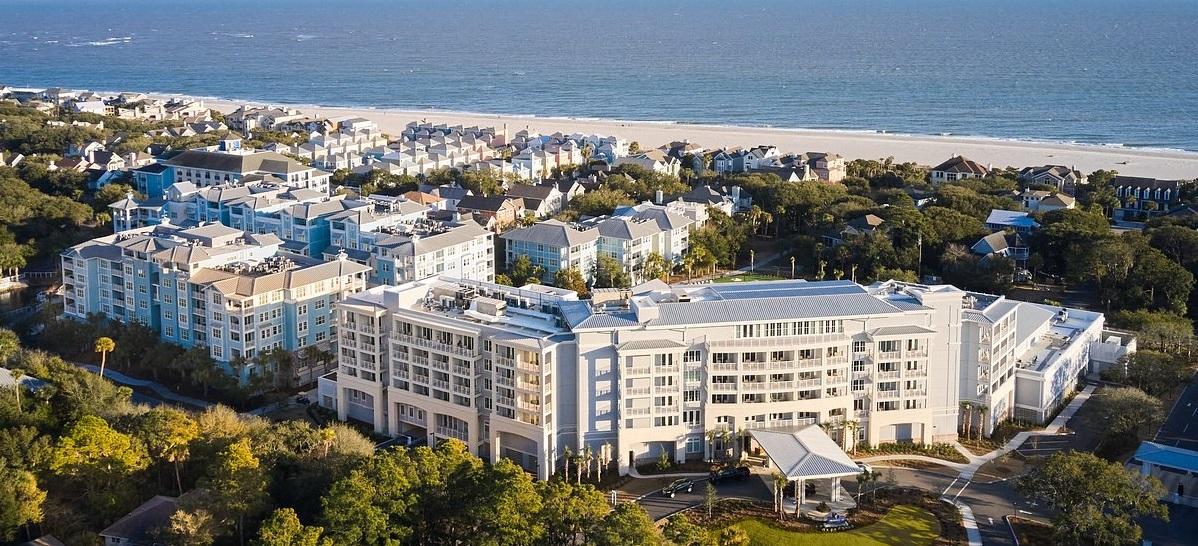 exterior of Wild Dunes resort looking out over the ocean