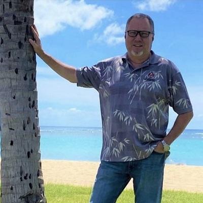Christopher Knitter, Oahu Metal and Glass